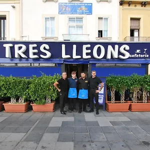 Отель Tres Leones, Виласар-де-Мар